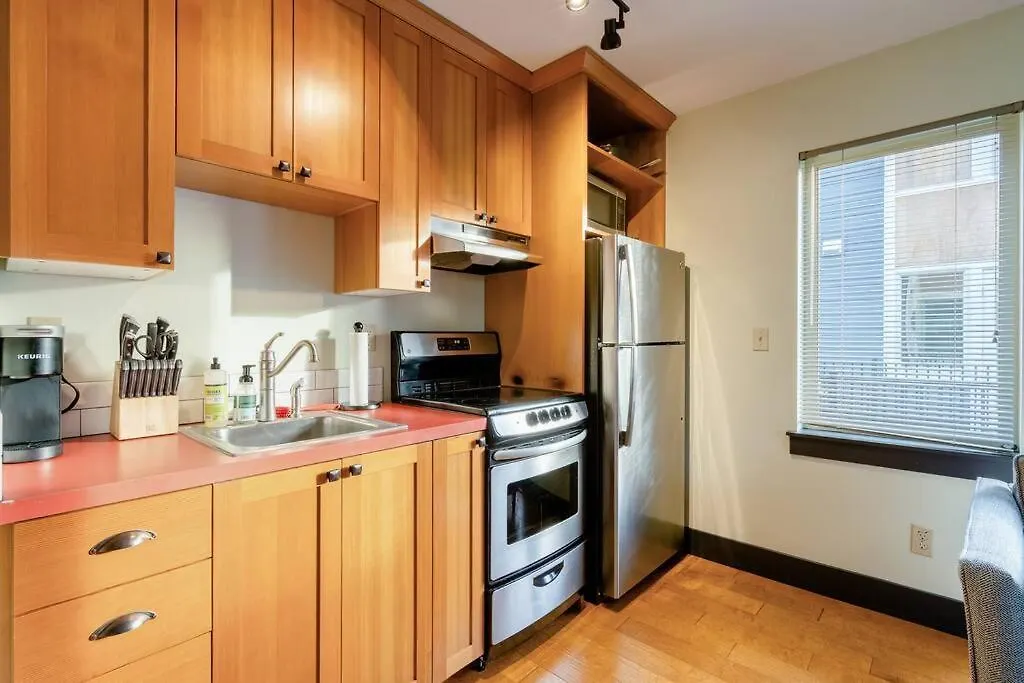 Holiday home Stay Portland - Color Splash Apartment In The Heart Of Portland