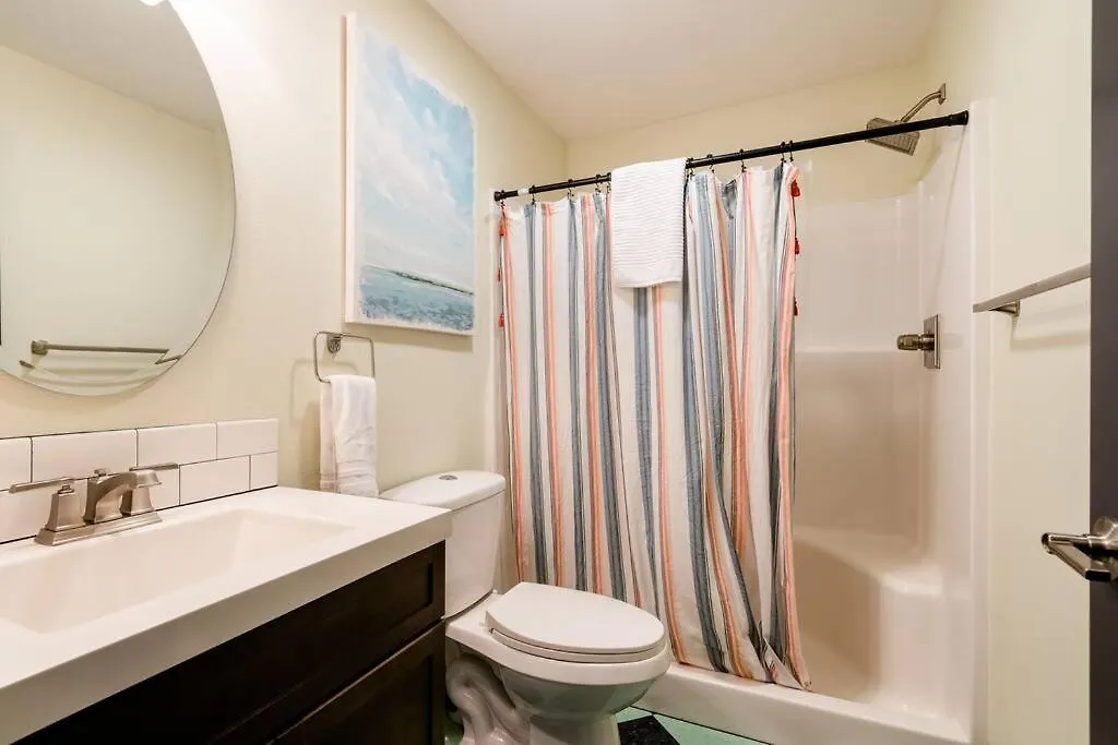 Stay Portland - Color Splash Apartment In The Heart Of Portland 0*,