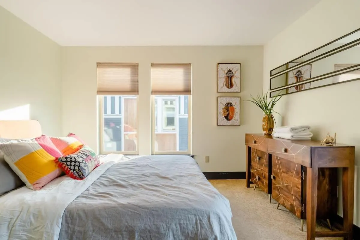 Stay Portland - Color Splash Apartment In The Heart Of Portland United States
